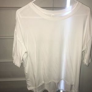 Lululemon WHITE tee
